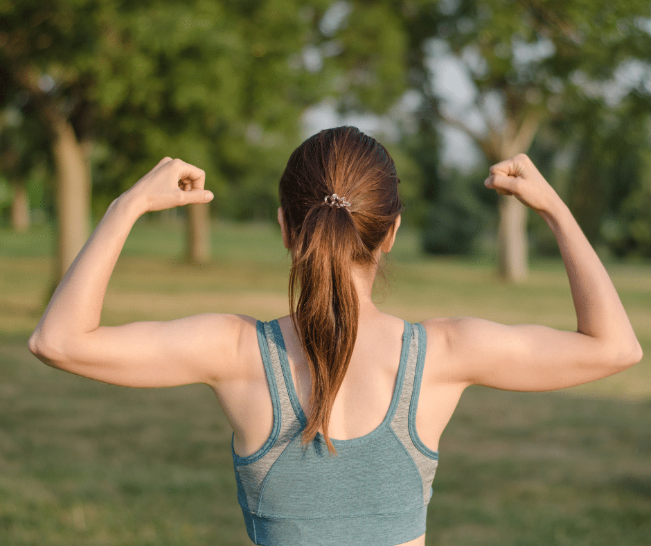 woman with muscles, woman showing muscles